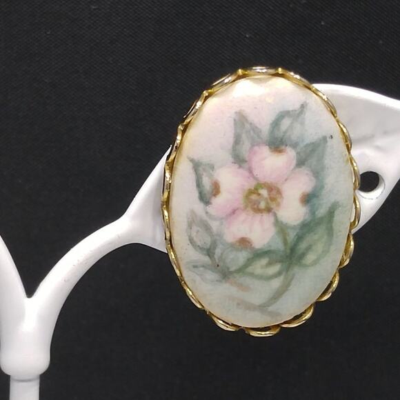 Vintage Hand Painted Porcelain Floral Earrings Oval Clip On Gold Tone Frame - Picture 6 of 12